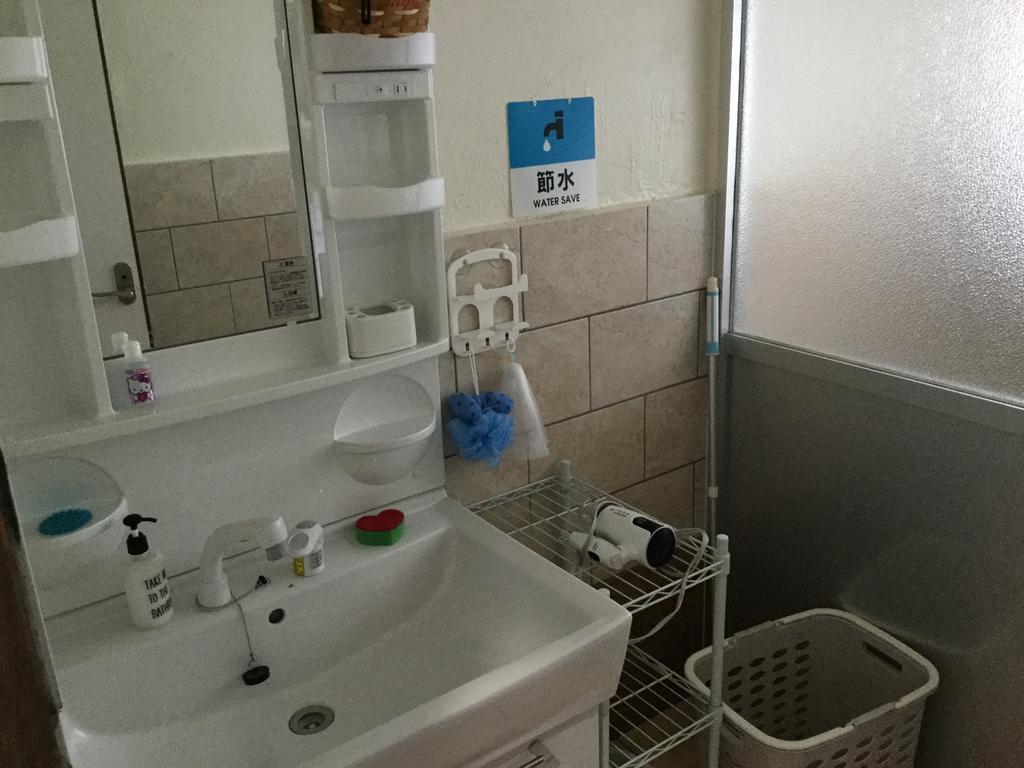 Guest House Unity Okinawa ภายนอก รูปภาพ